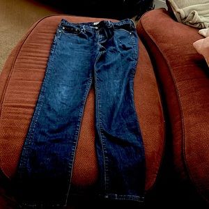 Gap 1969 Dark Wash distressed straight 34x34 slim